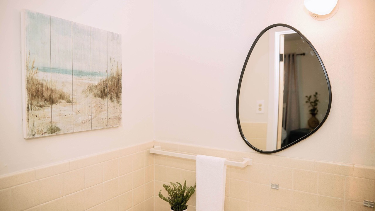 Photo of Bathroom in Lone Oak