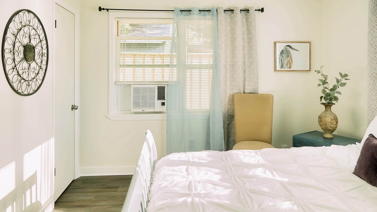 Photo of Bedroom in Lone Oak