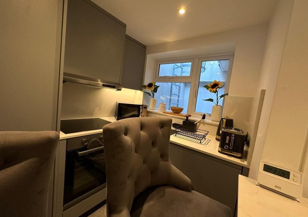 Photo of Others in Brondesbury