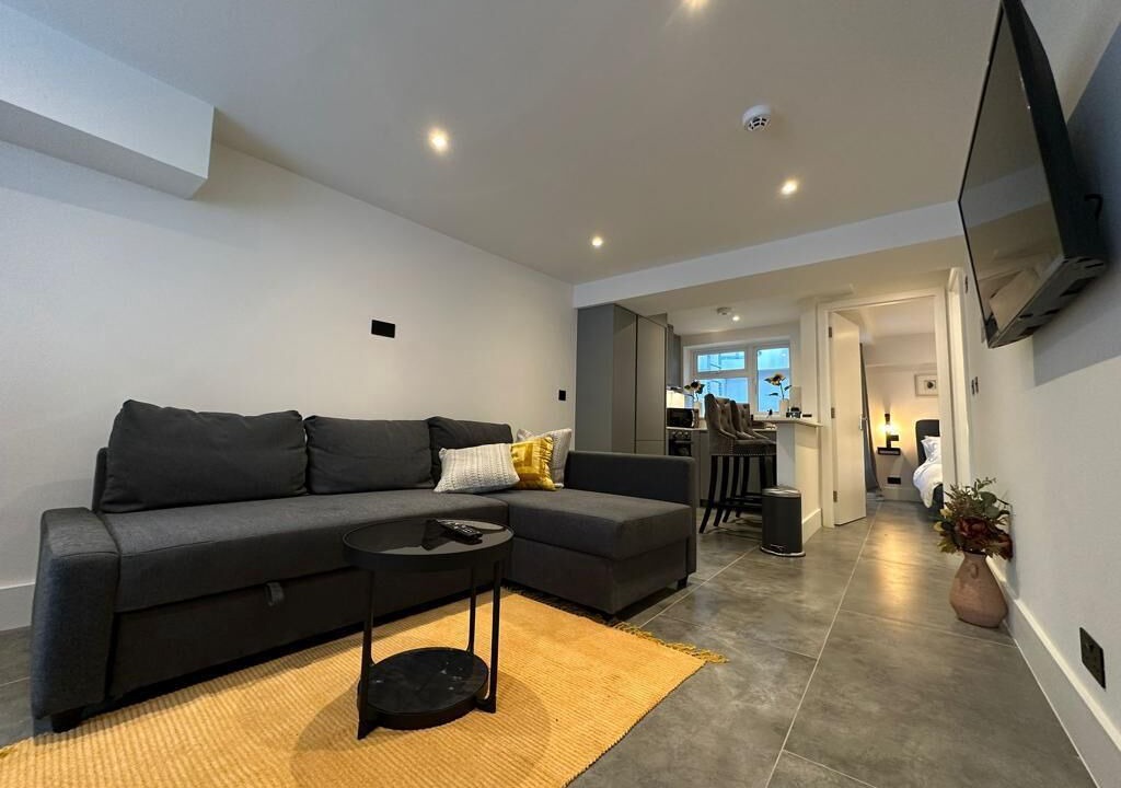 Photo of Others in Brondesbury