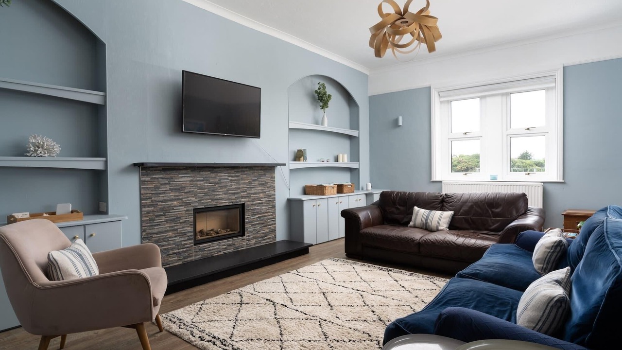 Photo of Livingroom in Mylor Churchtown