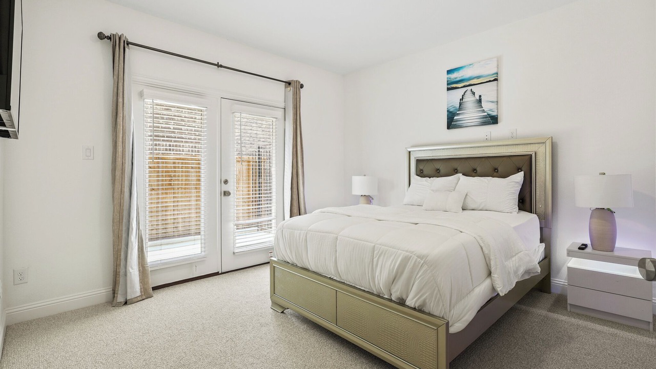 Photo of Bedroom in Lewisville