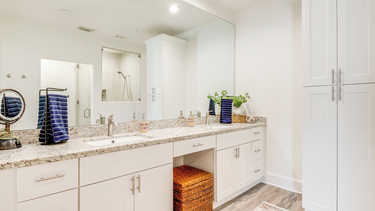 Photo of Bathroom in Willis