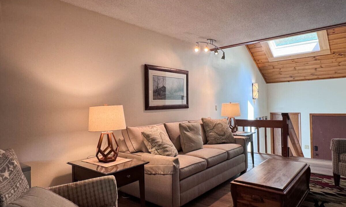 Photo of Livingroom in North Conway