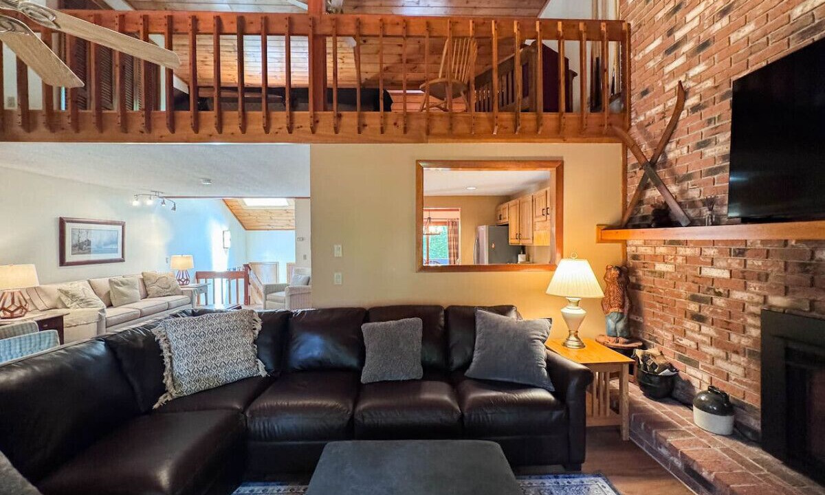 Photo of Livingroom in North Conway