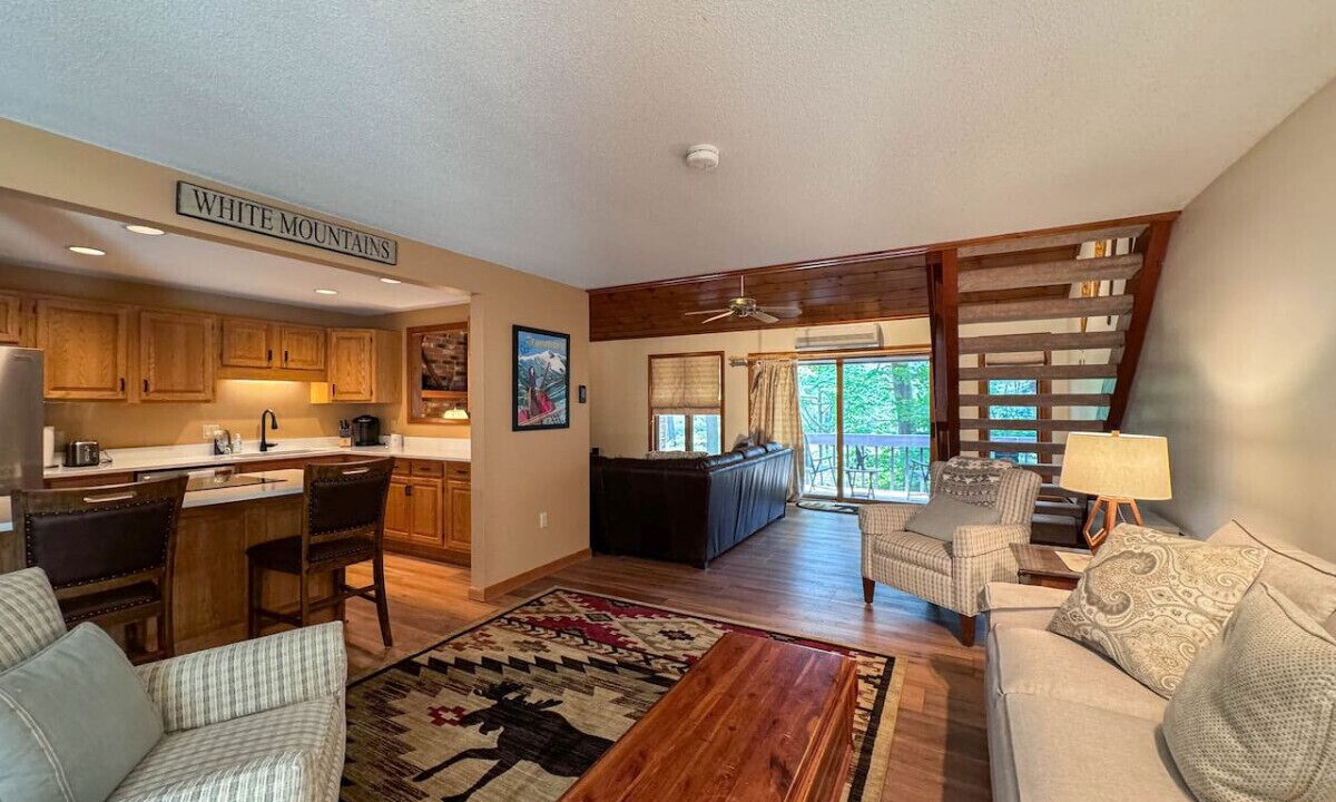 Photo of Livingroom in North Conway