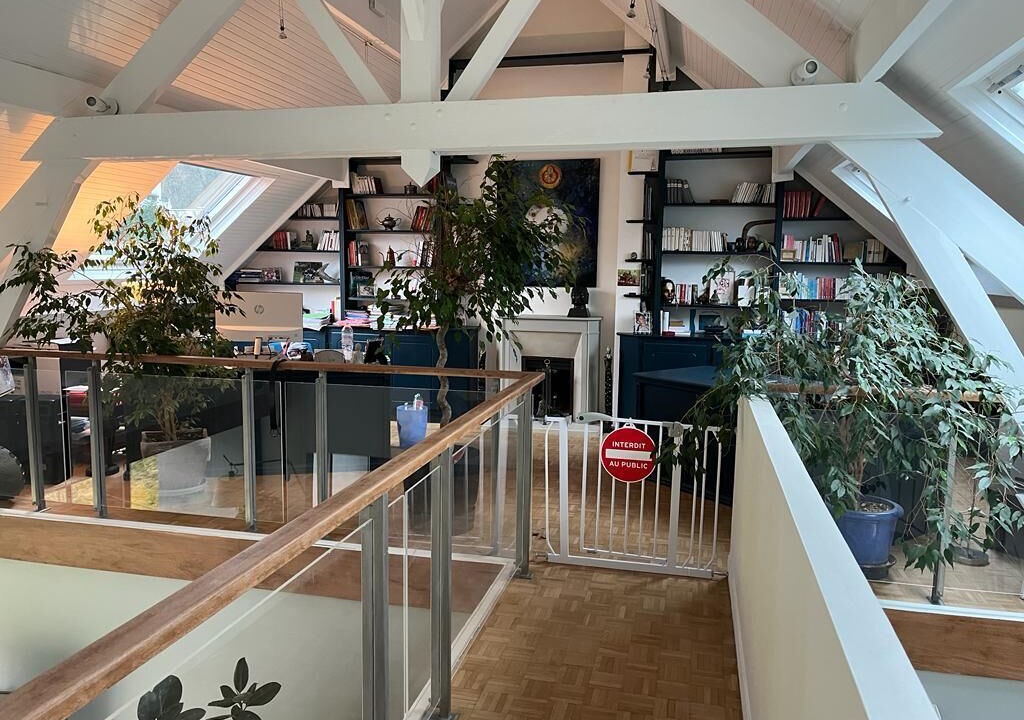 Photo of Others in Le Celle-Saint-Cloud