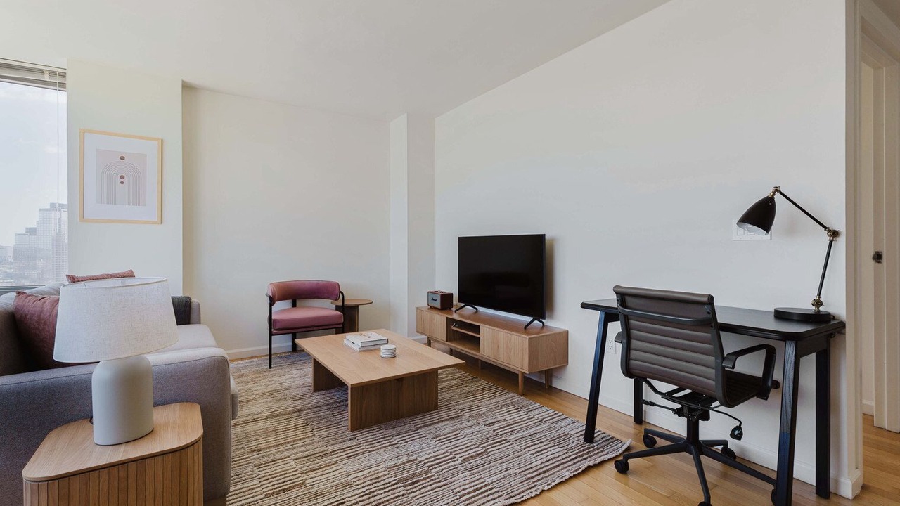 Photo of Livingroom in Hunters Point