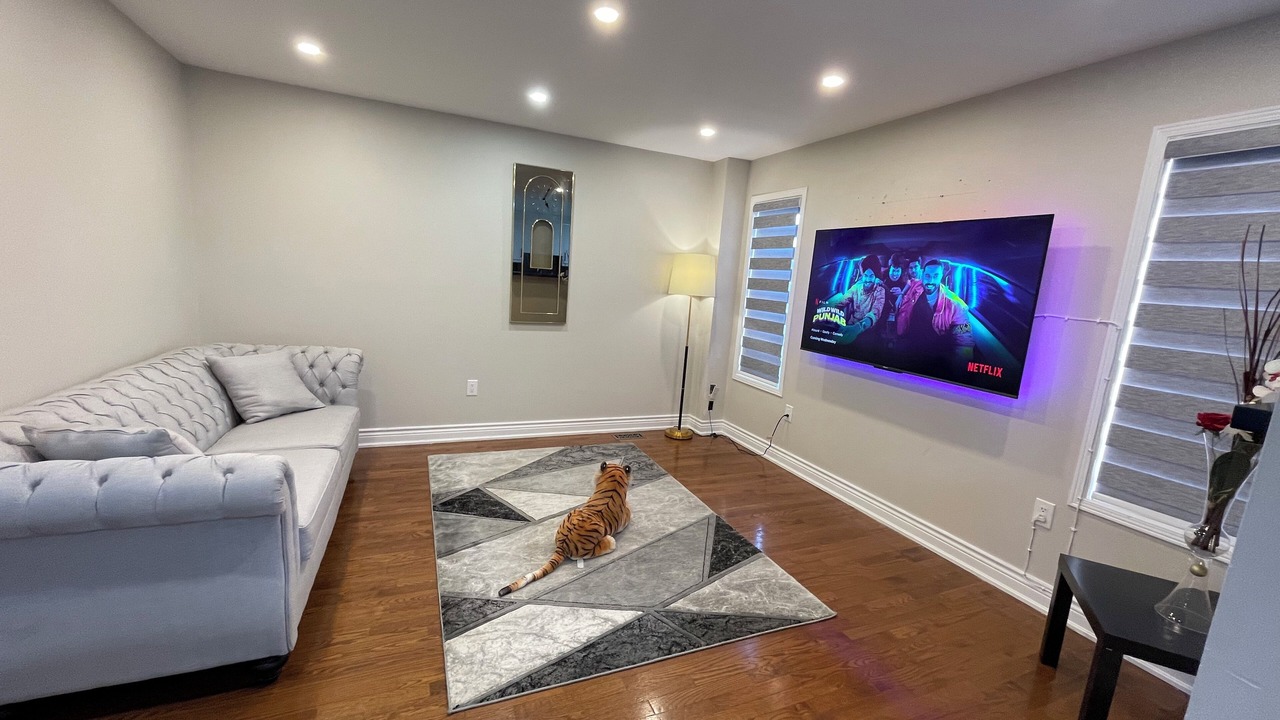 Photo of Livingroom in Oshawa