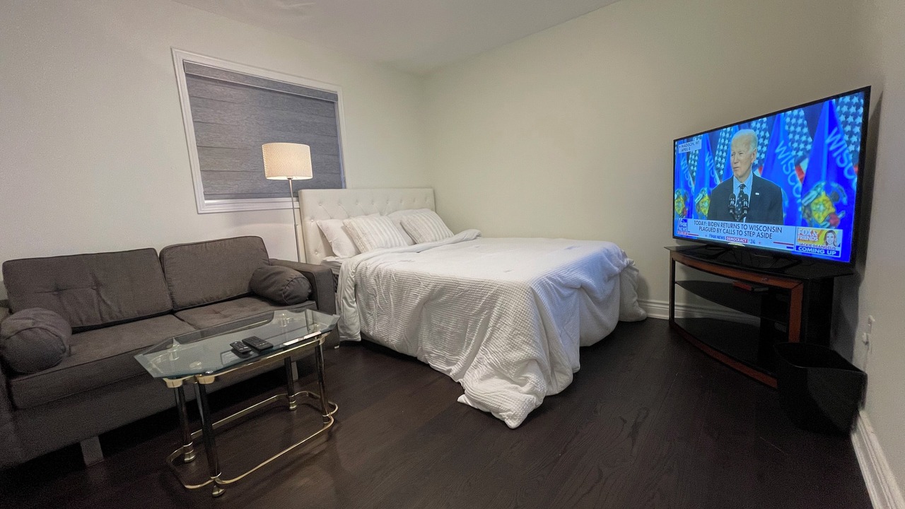 Photo of Bedroom in Oshawa