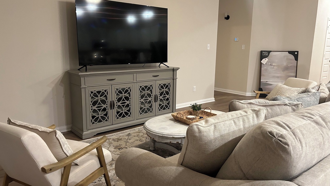 Photo of Livingroom in College Station