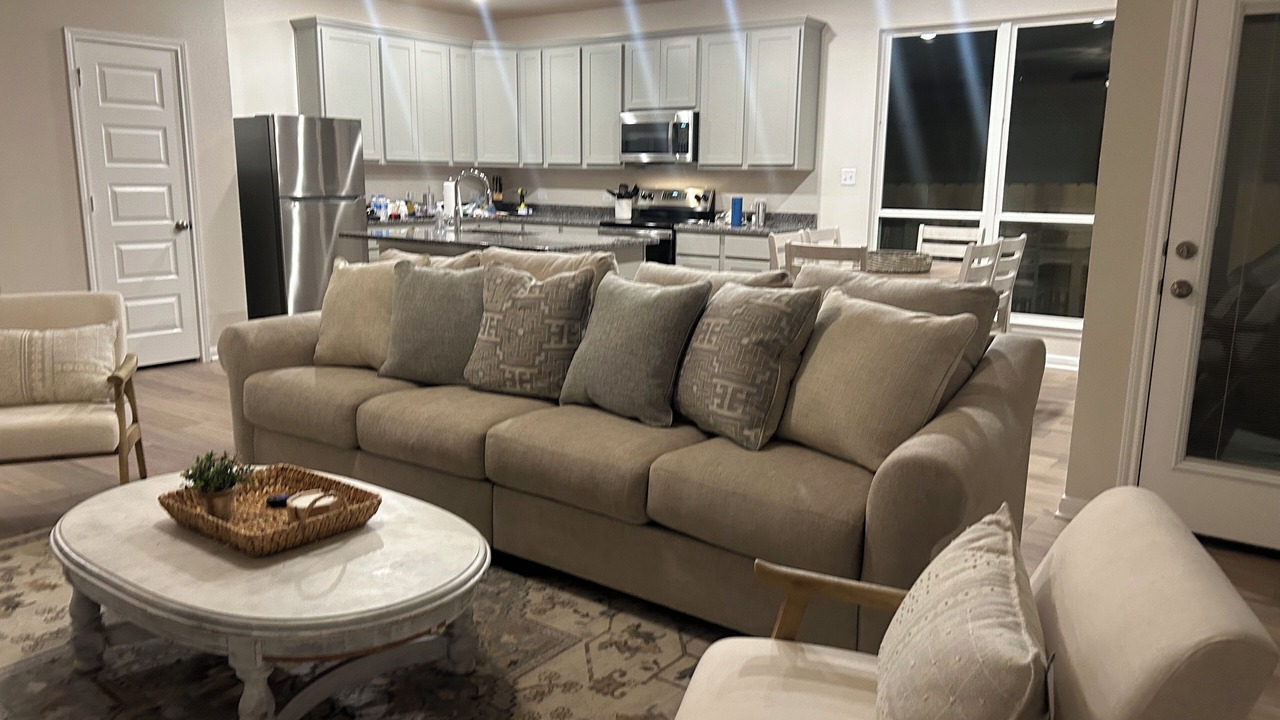 Photo of Livingroom in College Station