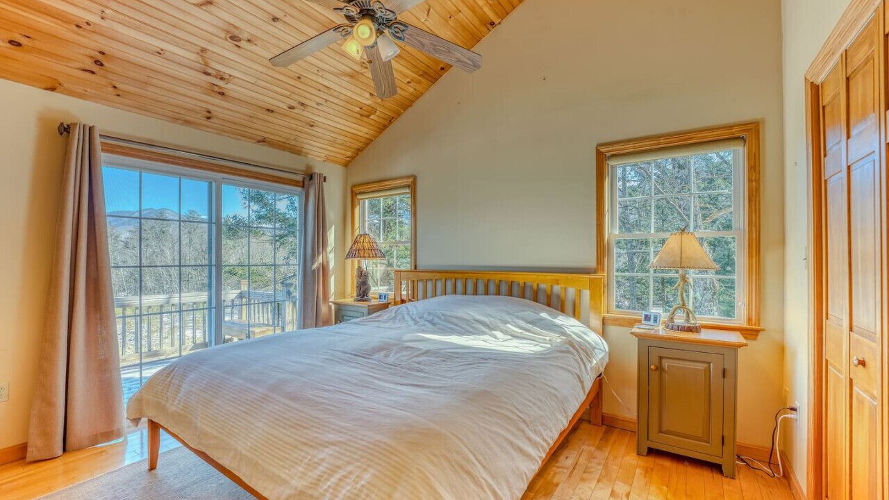 Photo of Bedroom in North Woodstock