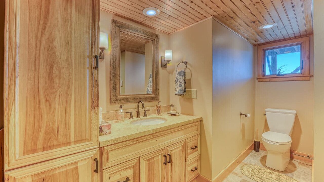Photo of Bathroom in North Woodstock