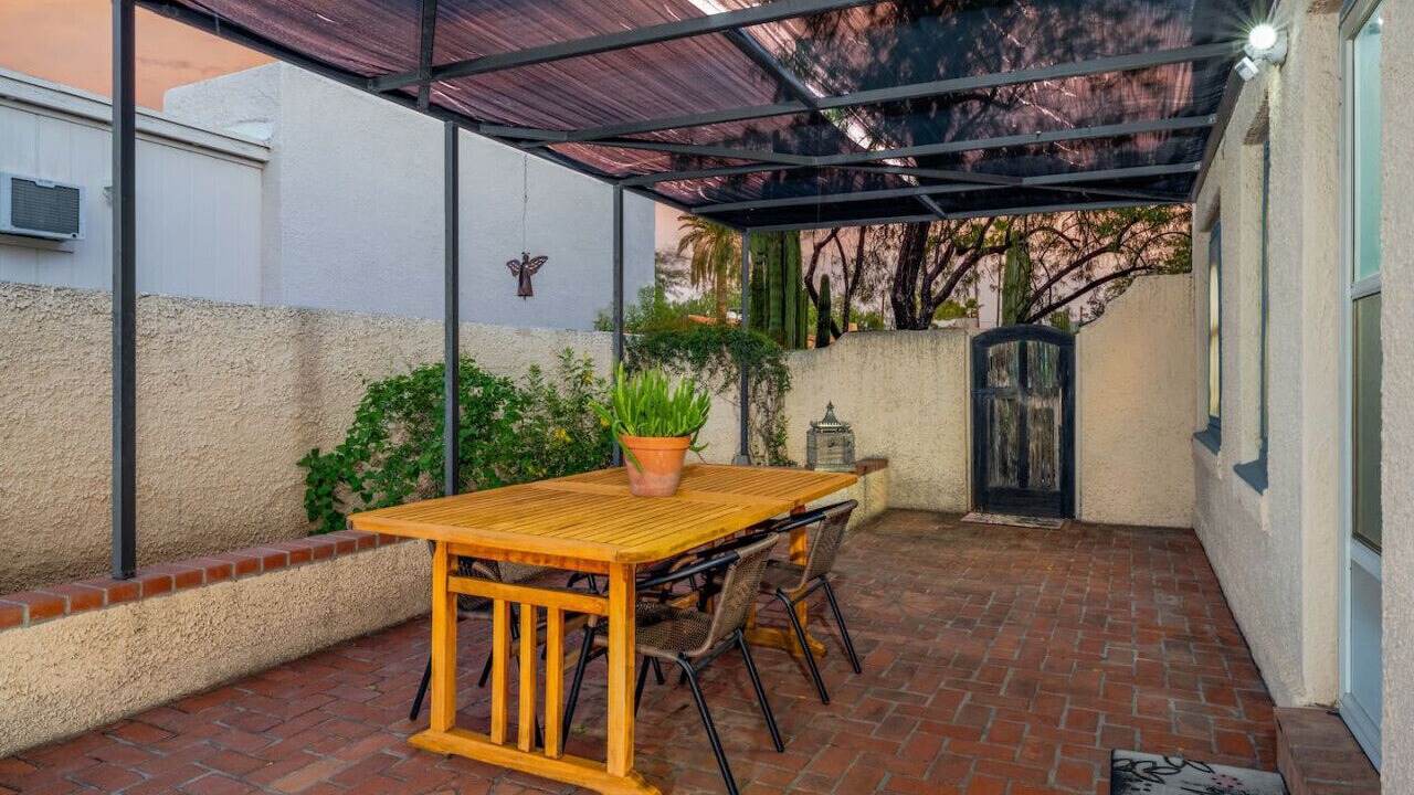 Photo of Outdoor in Sam Hughes
