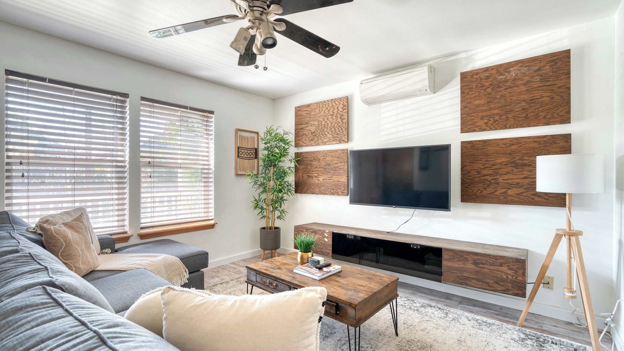 Photo of Livingroom in Alberta Arts District