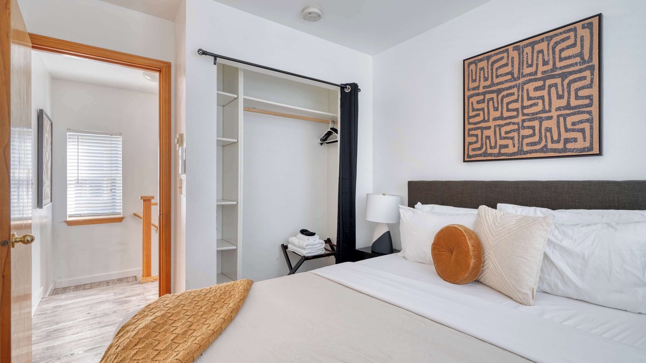 Photo of Bedroom in Alberta Arts District