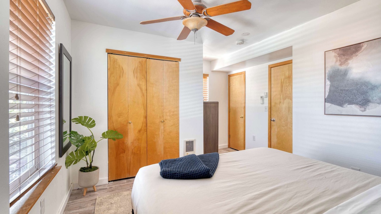 Photo of Bedroom in Alberta Arts District