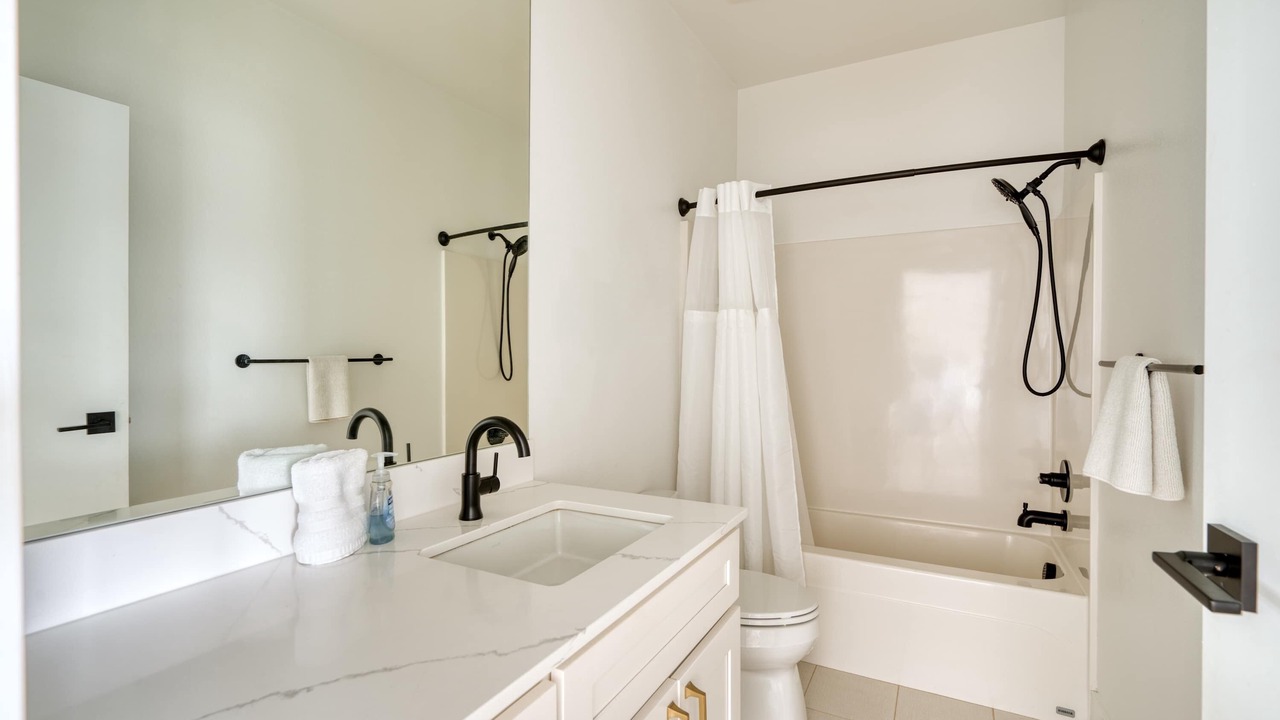 Photo of Bathroom in Humboldt