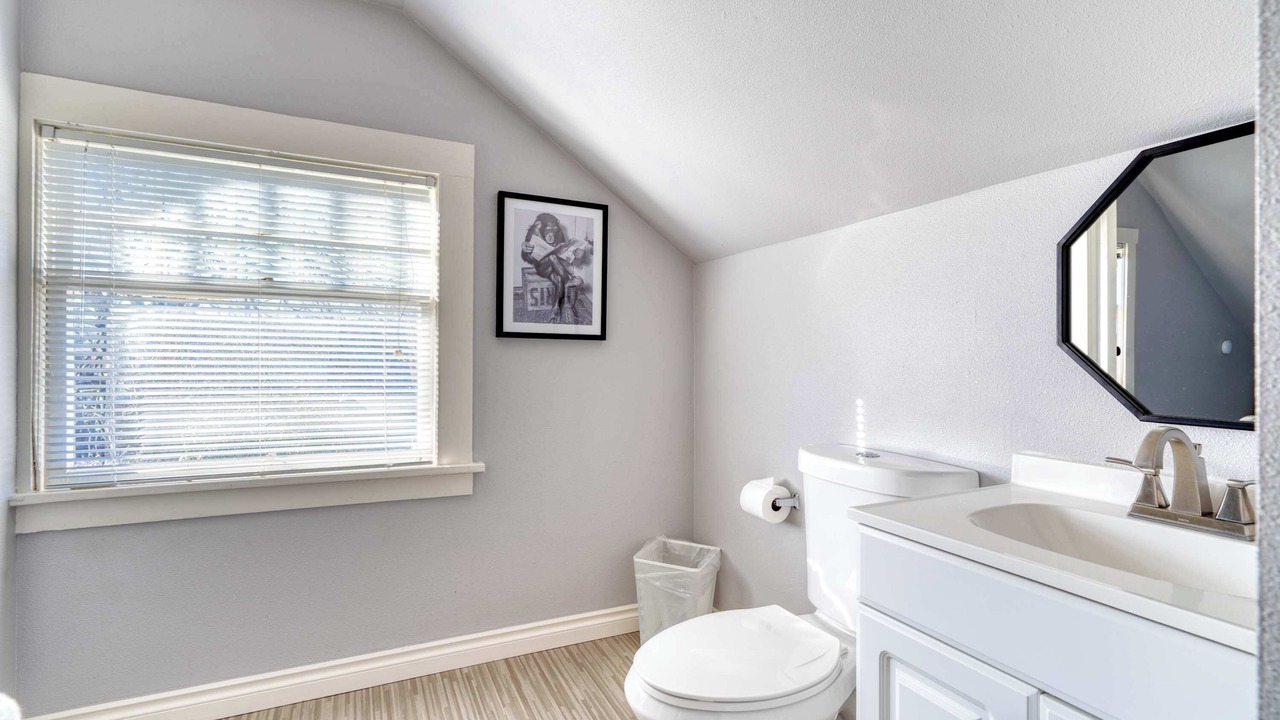 Photo of Bathroom in Creston - Kenilworth