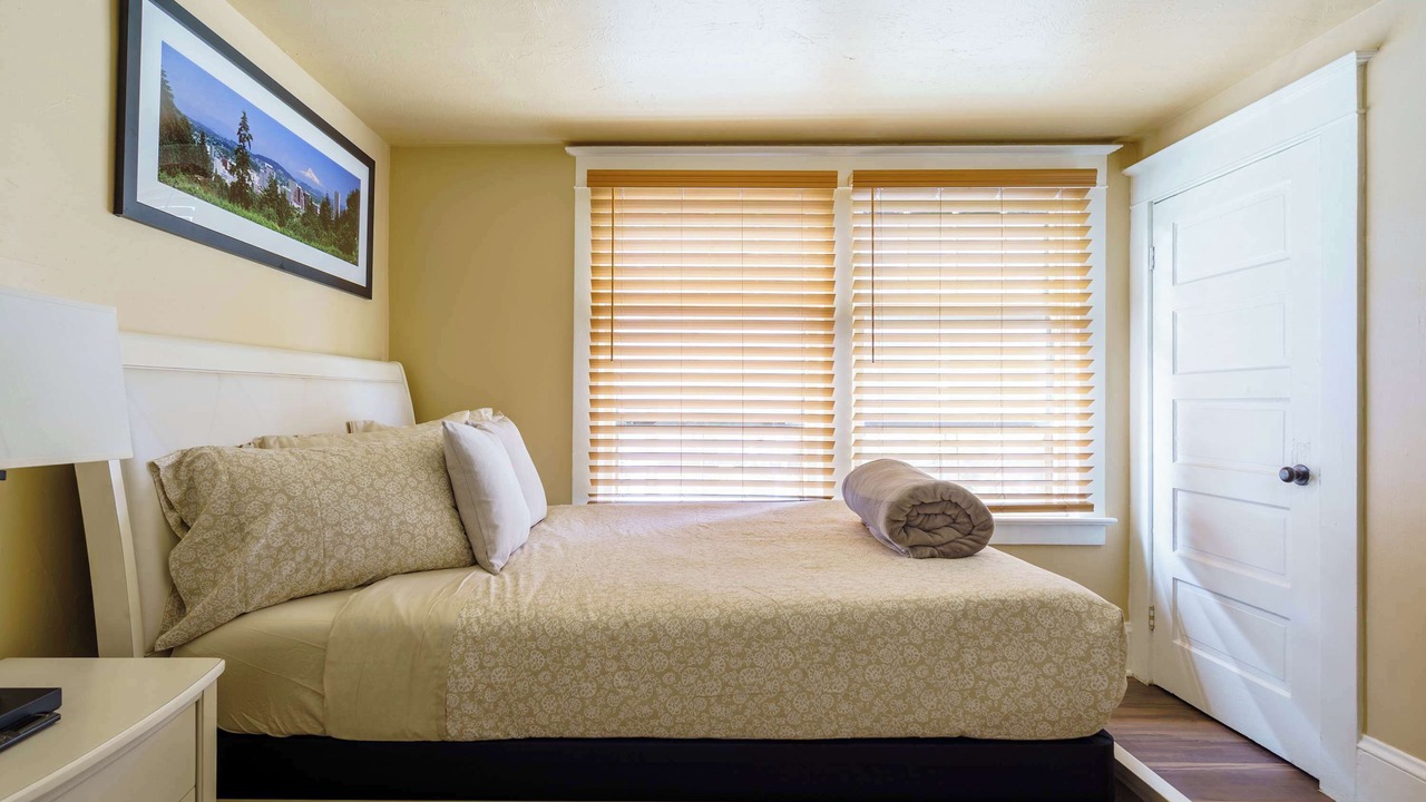 Photo of Bedroom in Creston - Kenilworth