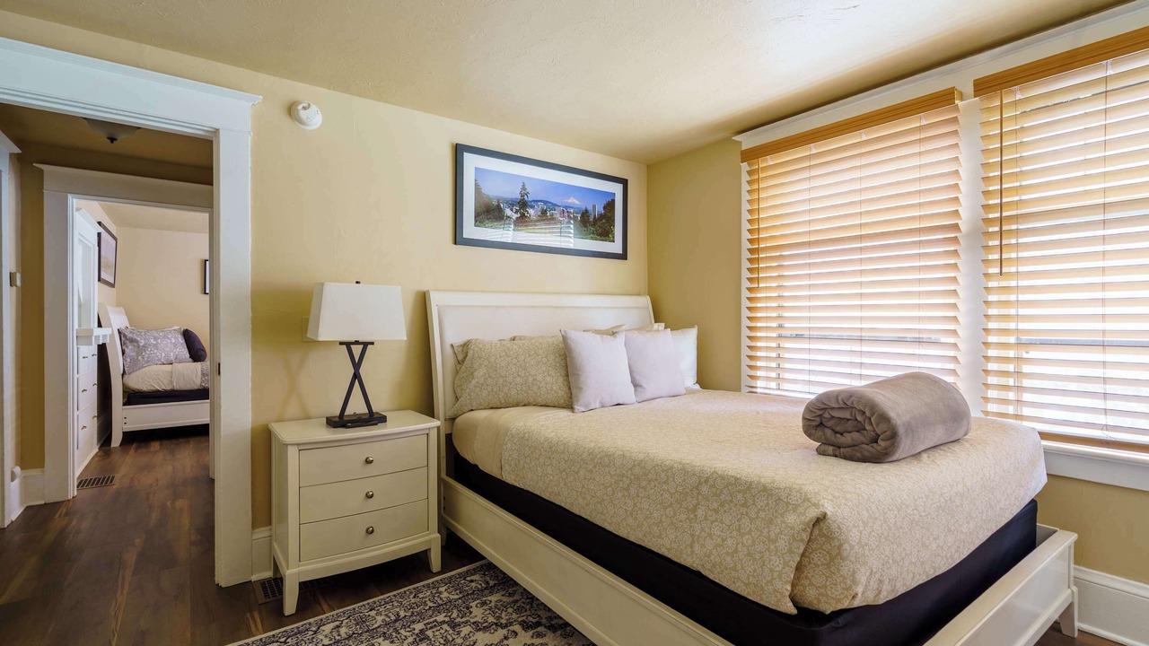 Photo of Bedroom in Creston - Kenilworth