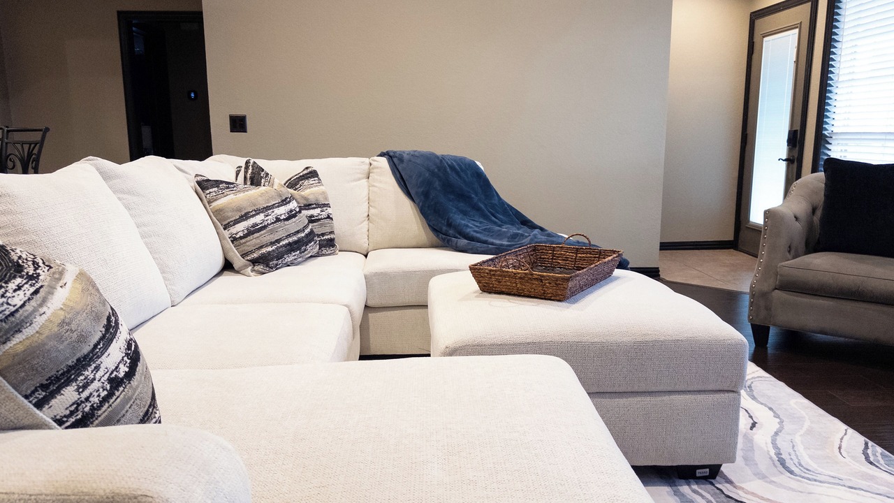 Photo of Livingroom in Broken Arrow