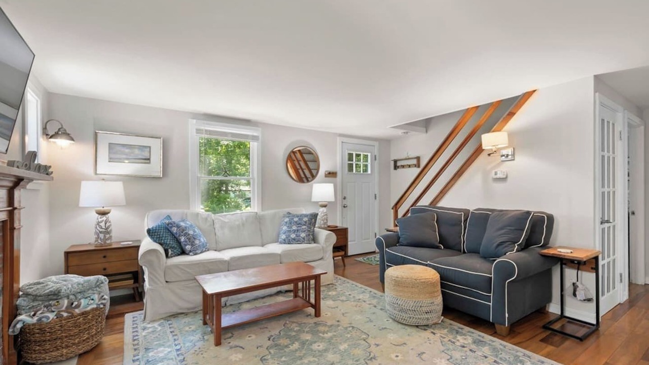 Photo of Livingroom in Teaticket