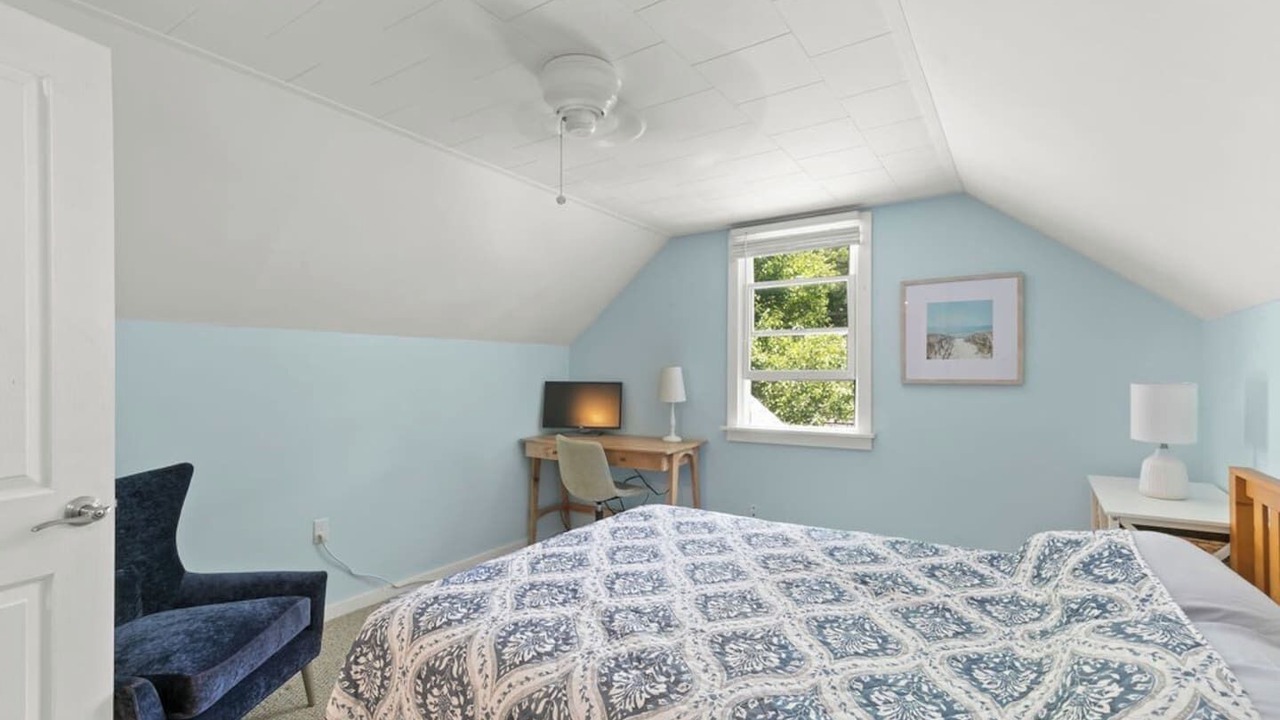 Photo of Bedroom in Teaticket