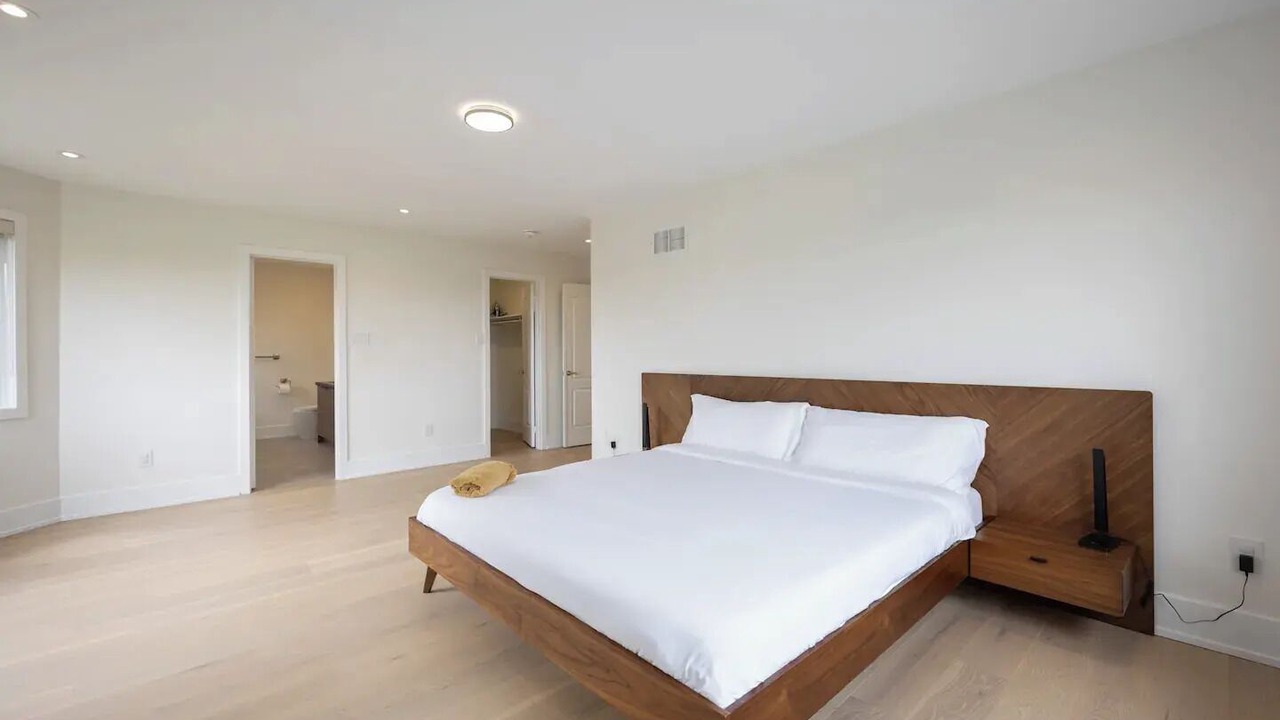 Photo of Bedroom in Richmond Hill
