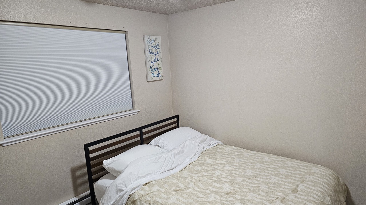 Photo of Bedroom in Everett