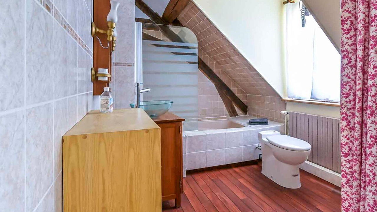 Photo of Bathroom in Ligny-le-Ribault