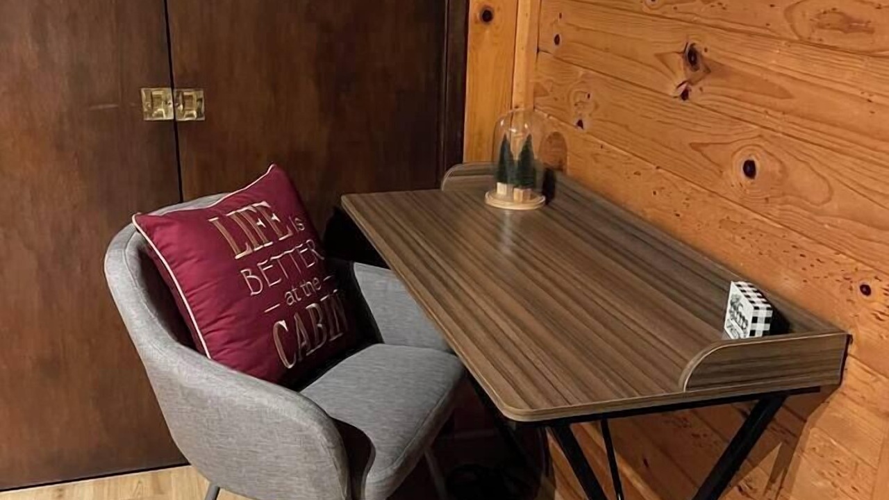Photo of Bedroom in Glencoe