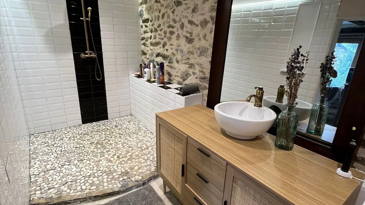 Photo of Bathroom in Saint-Lary