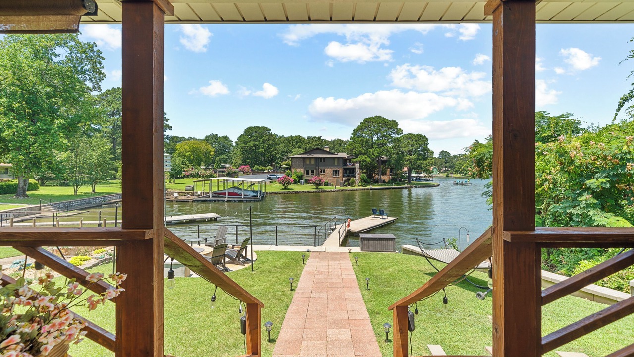 Photo of Outdoor in Lake Hamilton