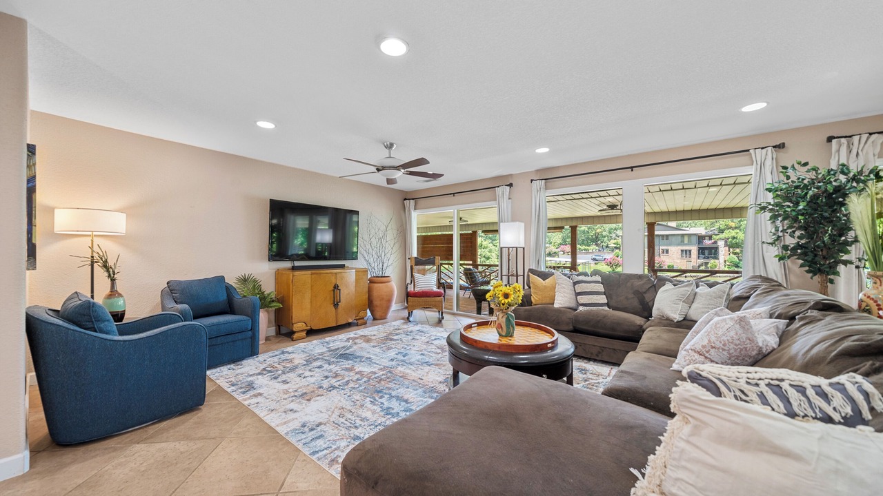 Photo of Livingroom in Lake Hamilton