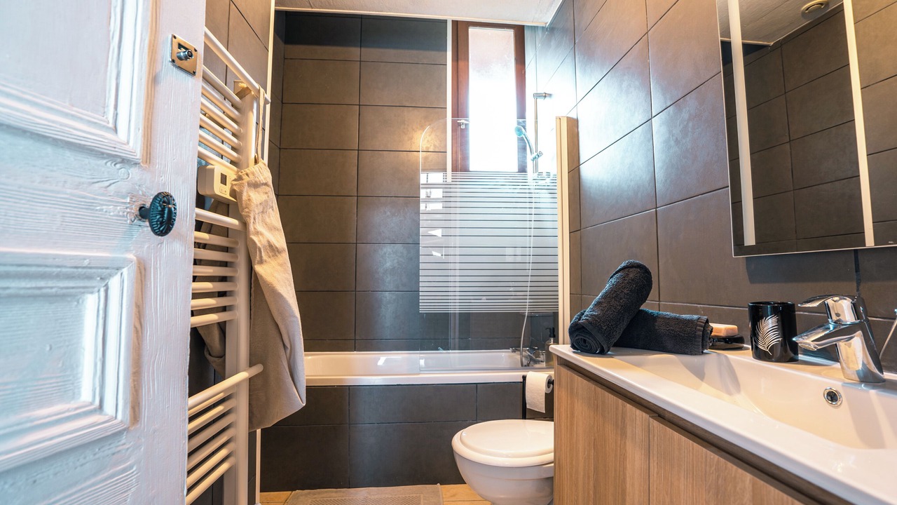 Photo of Bathroom in Nozay