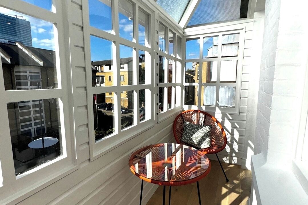 Photo of Others in Canary Wharf