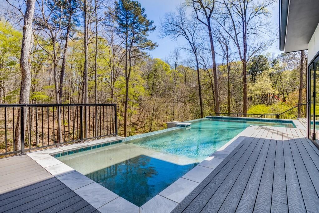 Photo of Outdoor in Sandy Springs