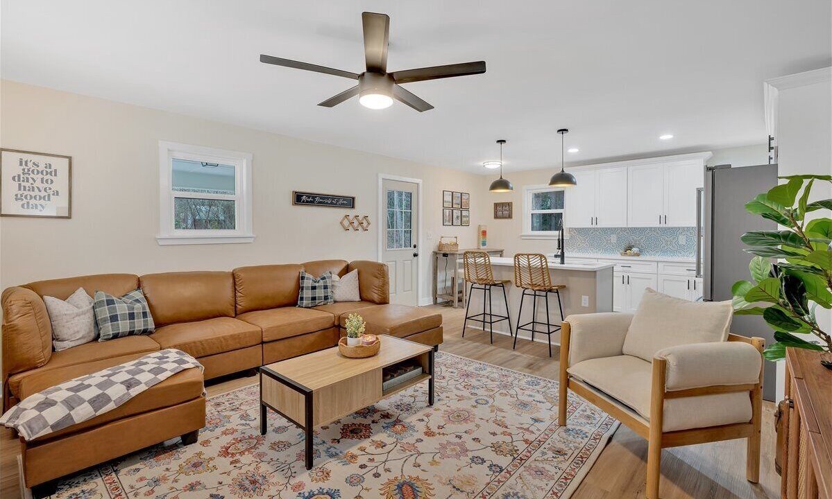 Photo of Livingroom in Acworth