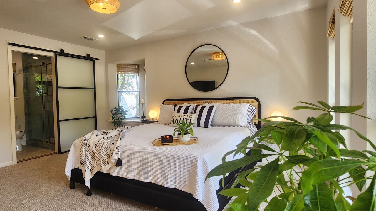 Photo of Bedroom in Denison