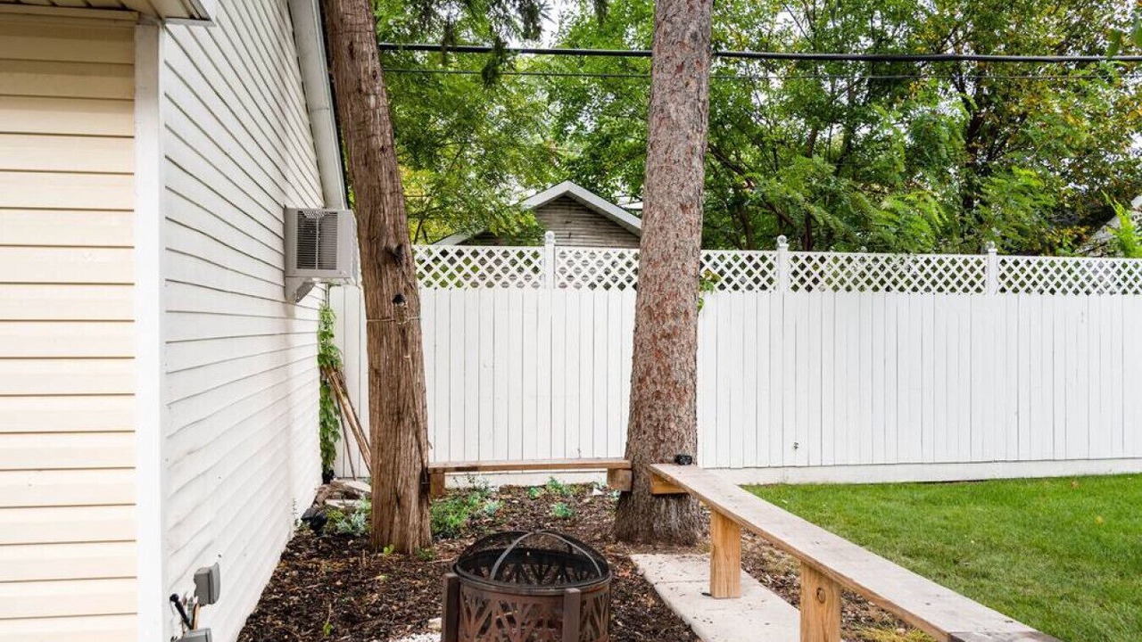 Photo of Outdoor in Highland Park
