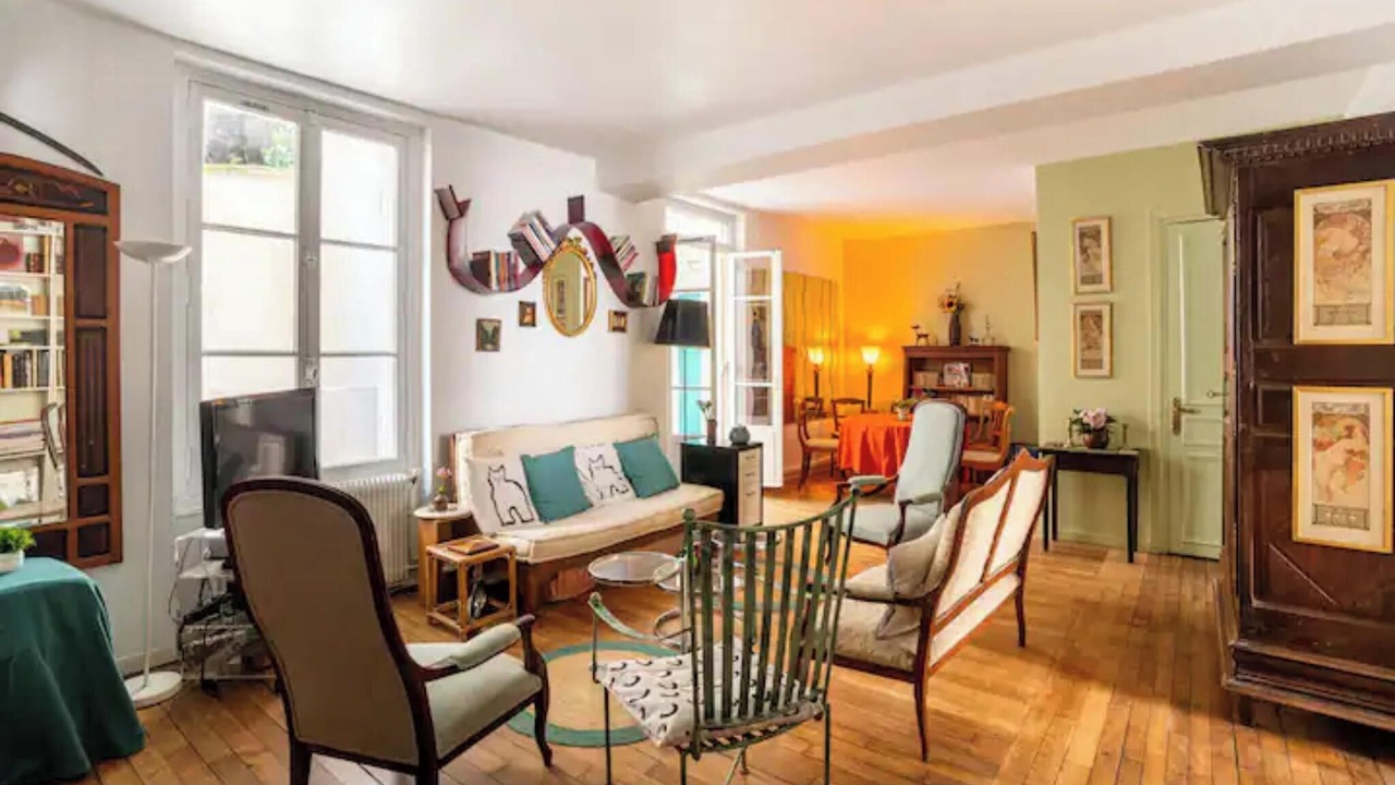 Photo of Livingroom in Quartier des Grandes-Carrieres