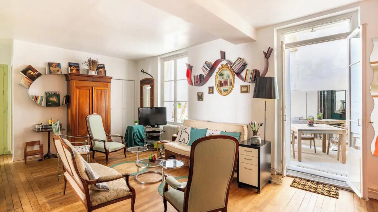 Photo of Livingroom in Quartier des Grandes-Carrieres