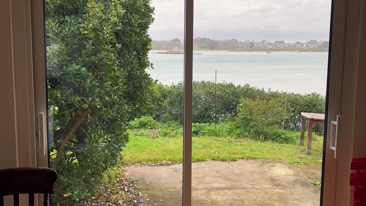 Photo of Others in Etel