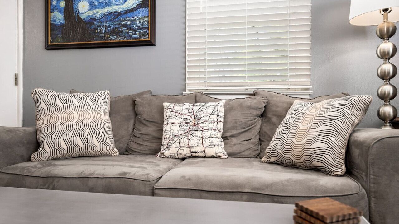 Photo of Livingroom in Bartonville