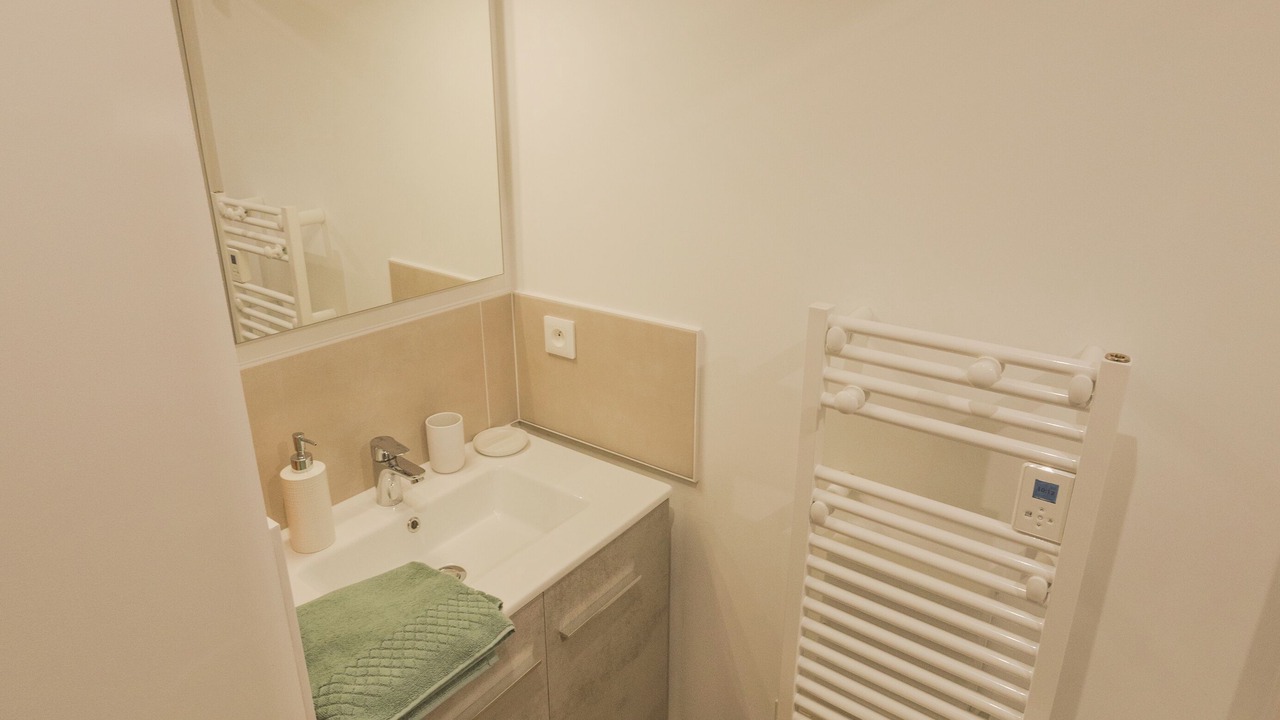 Photo of Bathroom in Saint-Philbert-de-Grand-Lieu