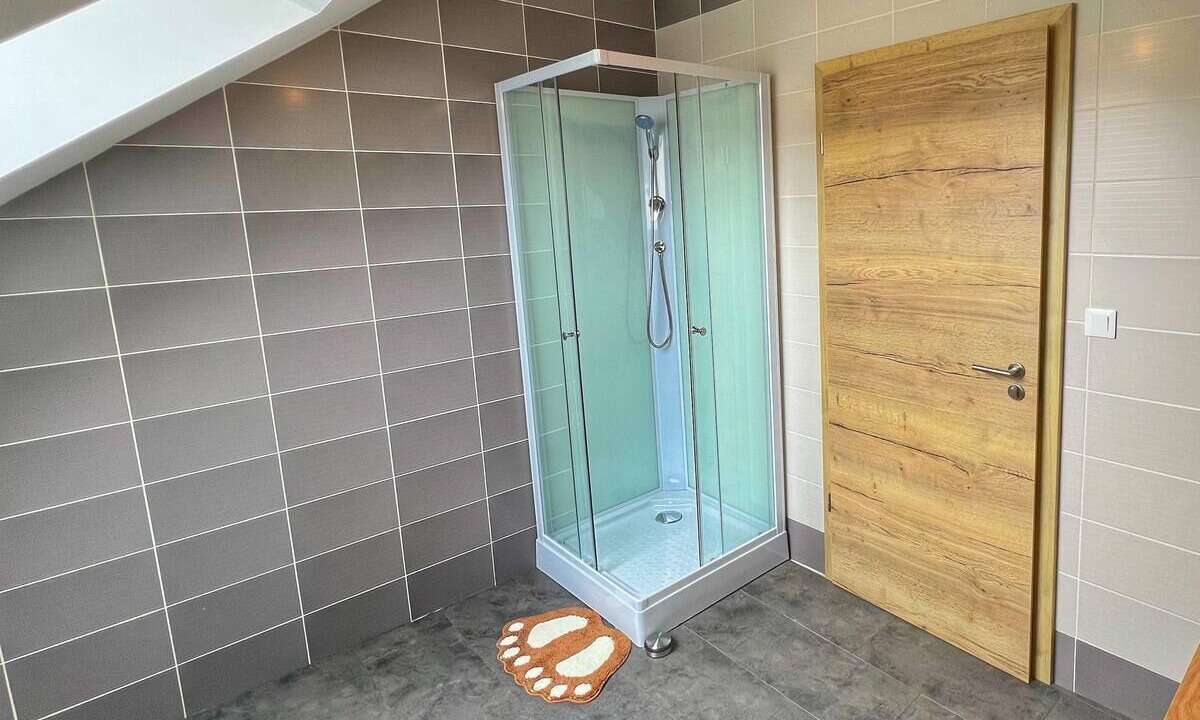 Photo of Bathroom in Bining