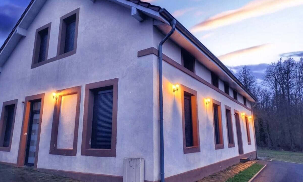 Photo of Outdoor in Bining