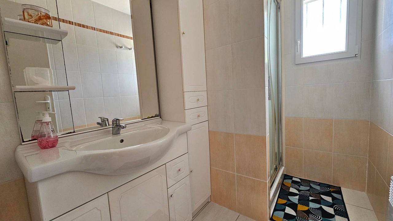 Photo of Bathroom in LʼAiguillon-sur-Mer